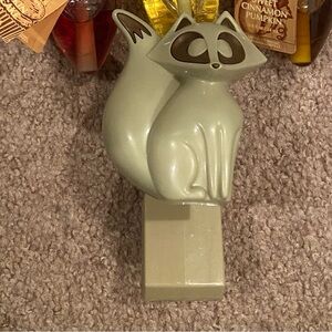 Raccoon Wallflower Diffuser